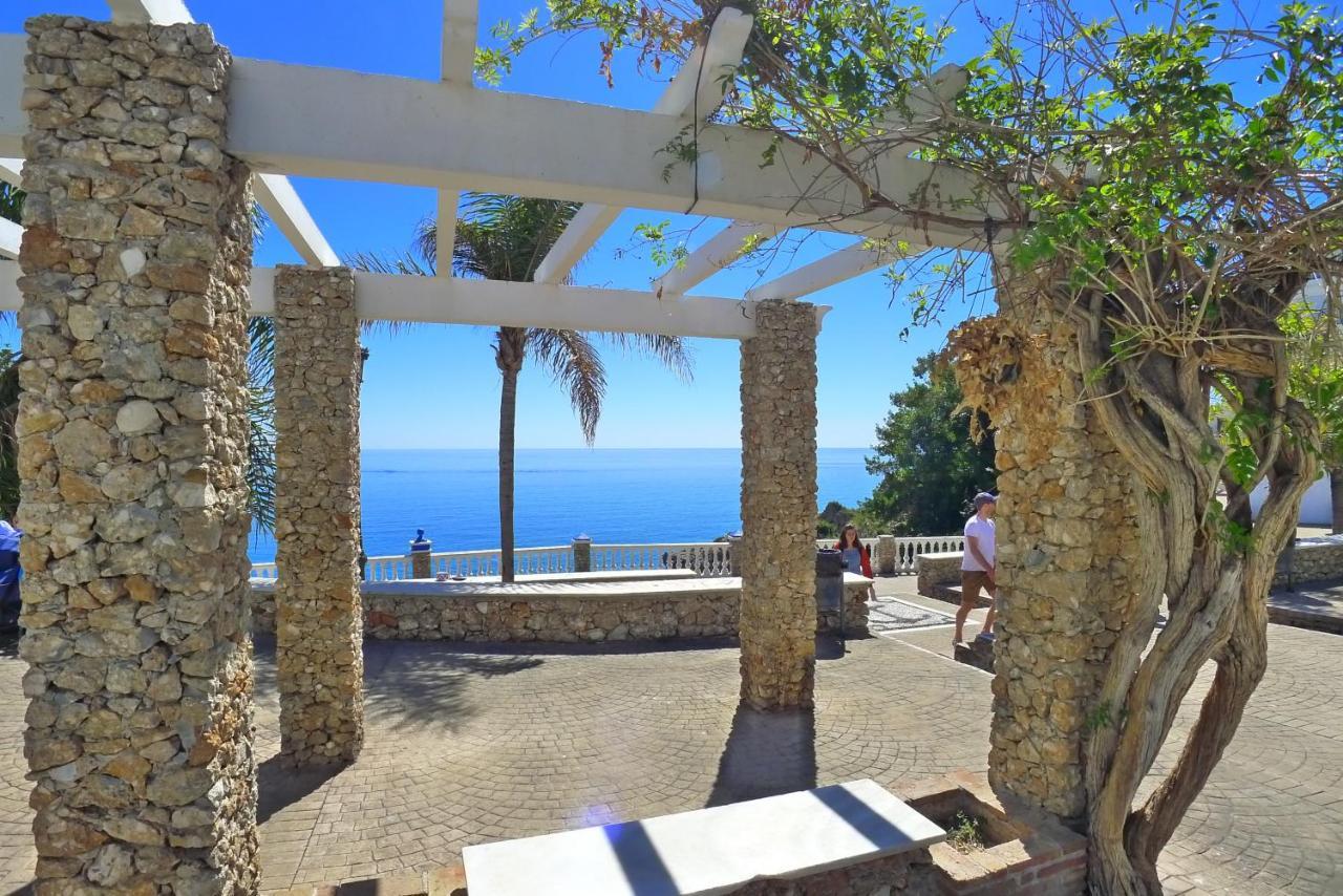 Ferienwohnung Burriana Front Line Nerja Exterior foto